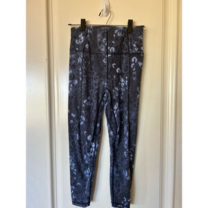 Women's Sweaty Betty Super Soft Leggings Size 8 Black Blue Leopard Print